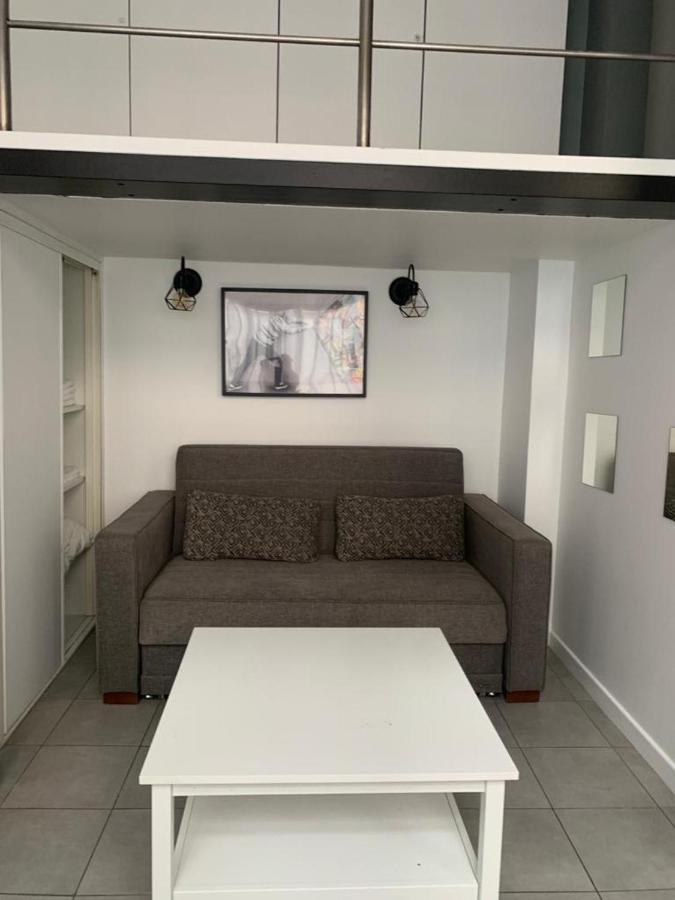 דירות פריז Spacious Bright Split Level Flat In The Fashionable Marais מראה חיצוני תמונה