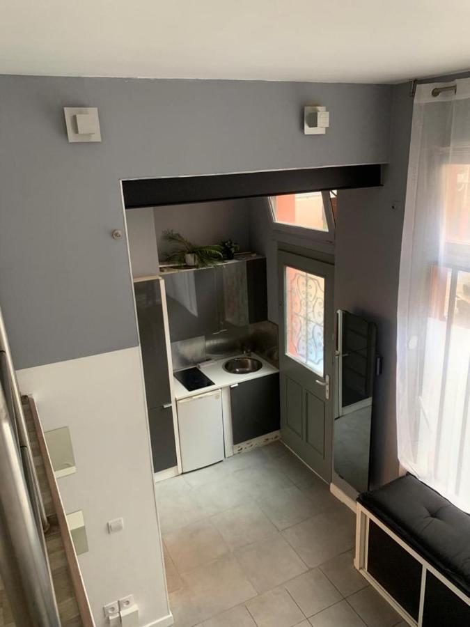 דירות פריז Spacious Bright Split Level Flat In The Fashionable Marais מראה חיצוני תמונה